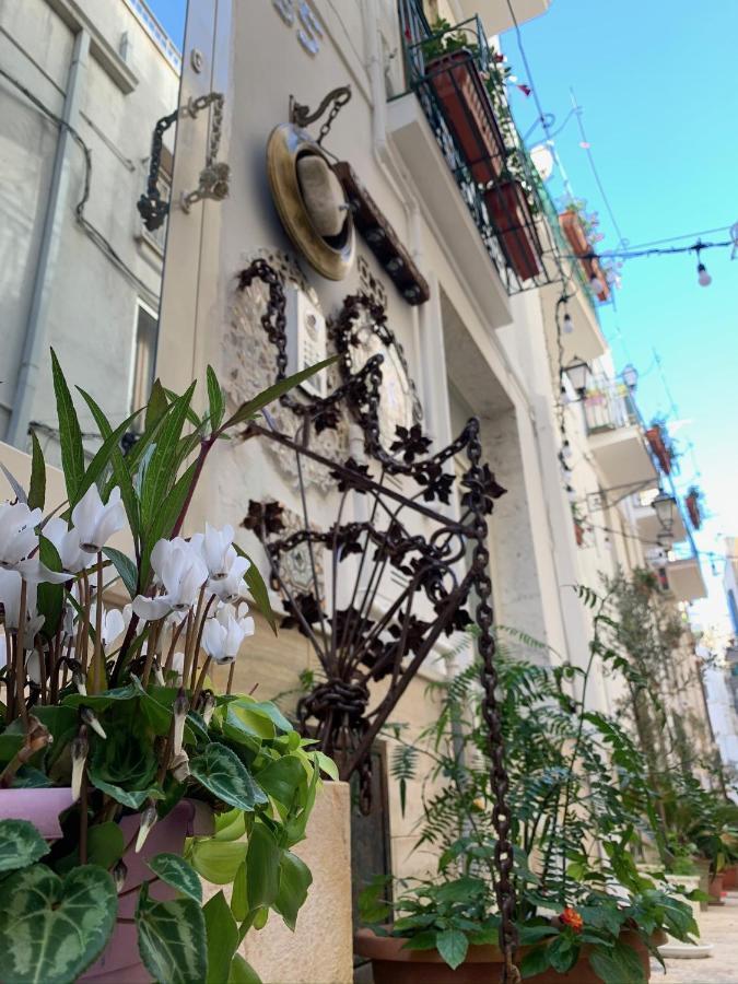 Fiori Catene Tra Le Torri Конверсано Екстериор снимка