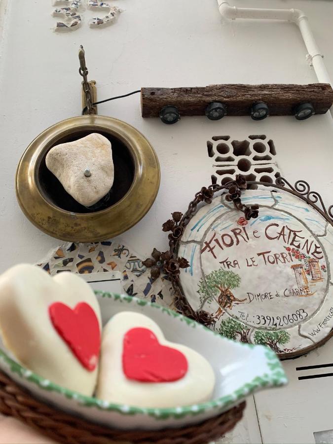 Fiori Catene Tra Le Torri Конверсано Екстериор снимка