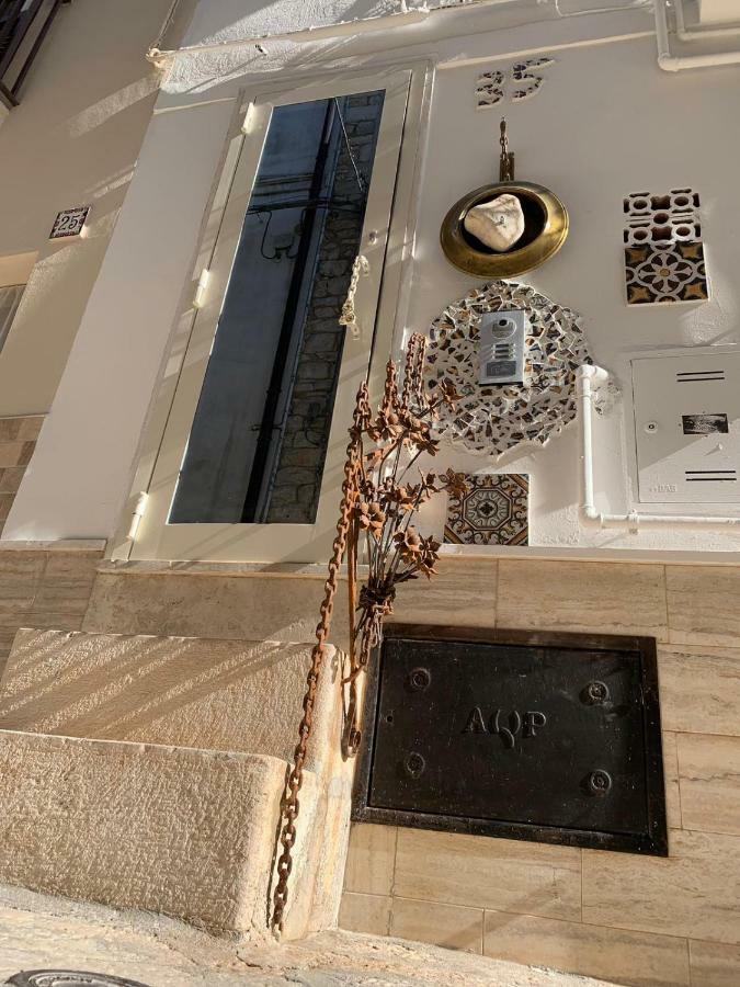Fiori Catene Tra Le Torri Конверсано Екстериор снимка