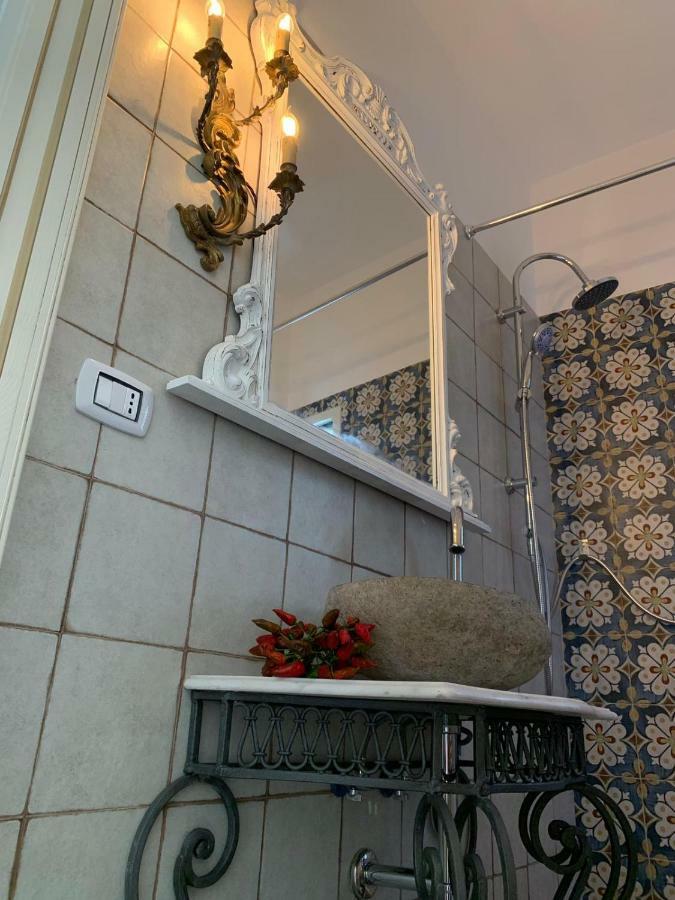Fiori Catene Tra Le Torri Конверсано Екстериор снимка