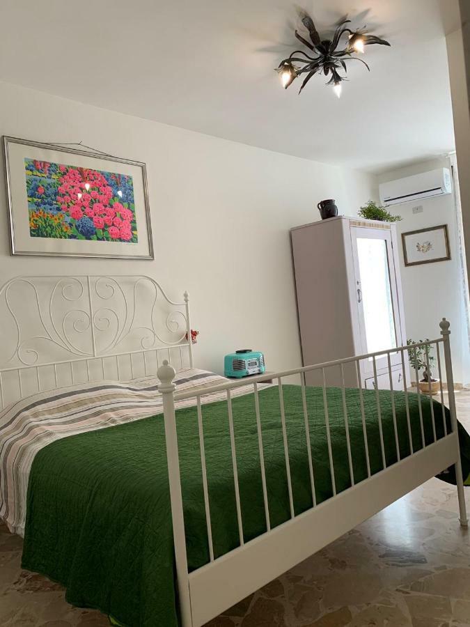 Fiori Catene Tra Le Torri Конверсано Екстериор снимка